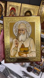 Рукописная икона Лука Крымский со сканью и резьбой в киоте №41 (Размер с киотом 26х30 см)